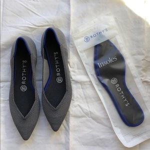 Rothys The point grey and charcoal